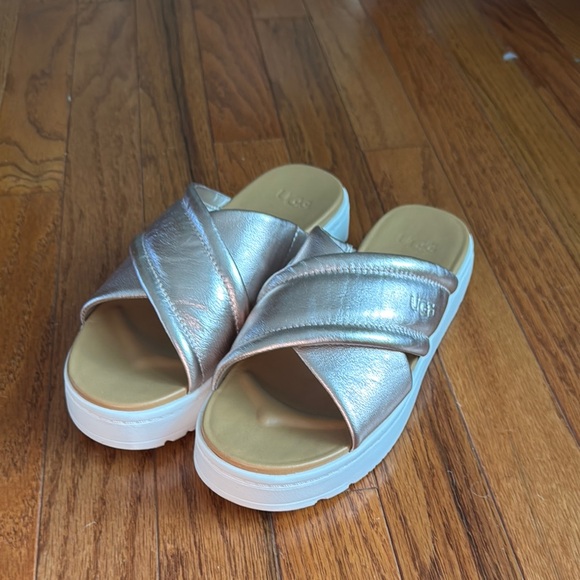 UGG Women's Zayne Crossband Sandal 6 - Picture 2 of 6